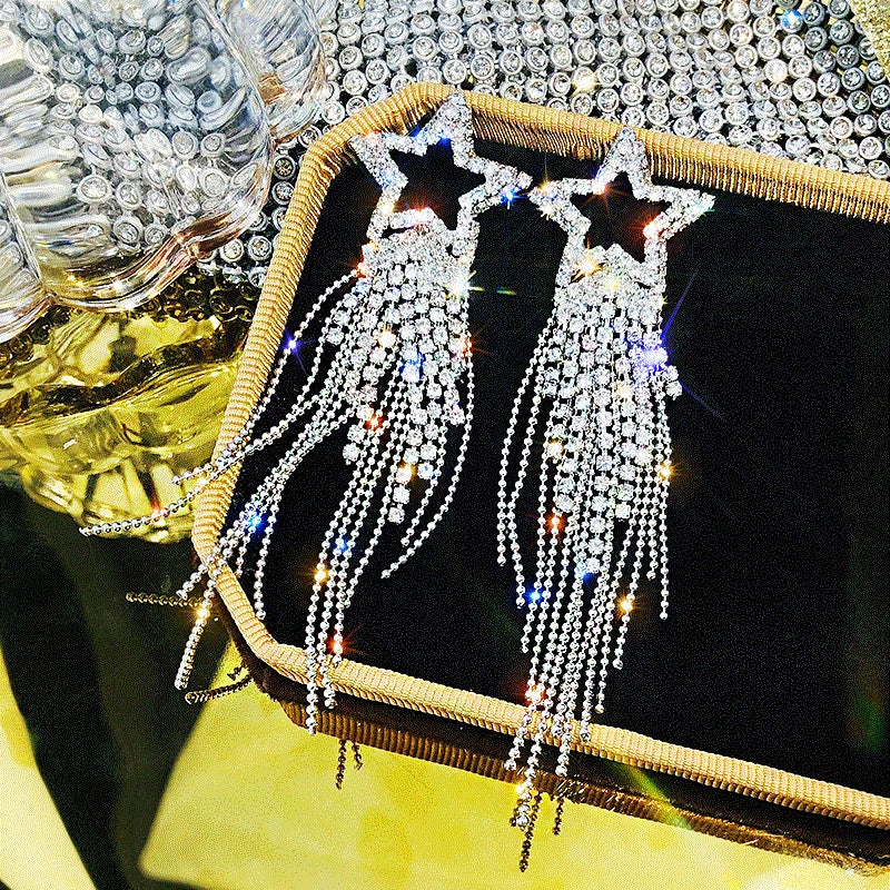 Pendientes largos de circonitas brillantes