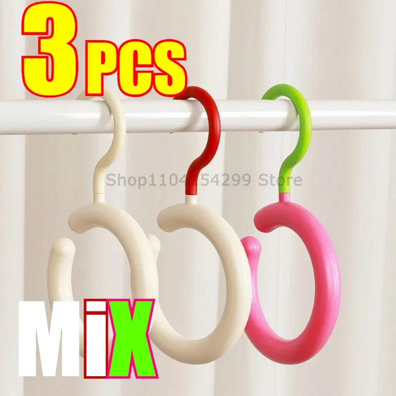 Percha organizadora para gorras y sombreros