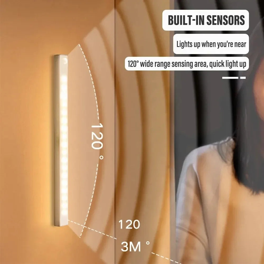 Luz LED con sensor de movimiento recargable USB-C