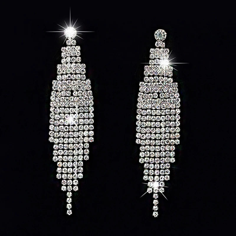 Pendientes largos de circonitas brillantes