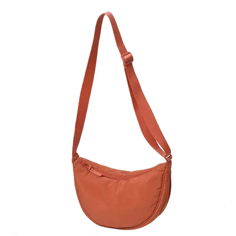 Riñonera de media luna unisex
