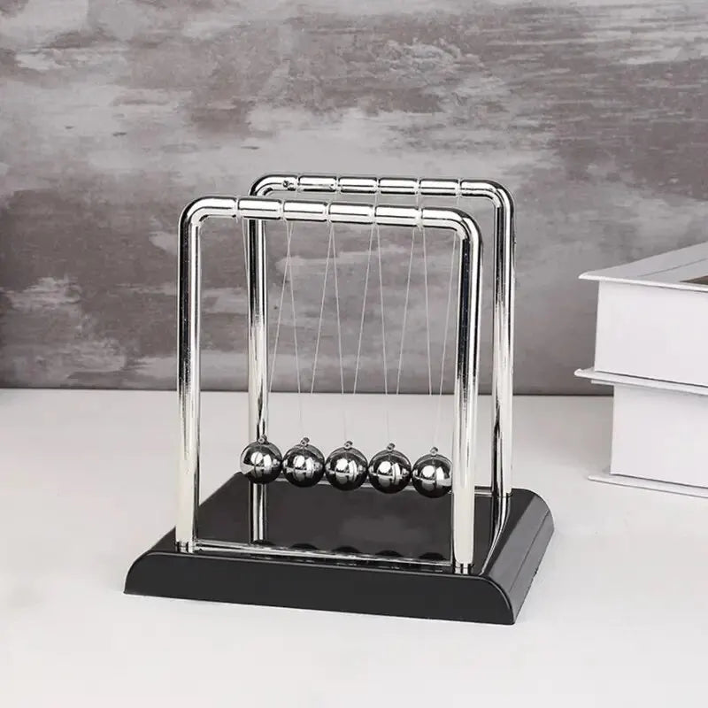 Péndulo de Newton decorativo para escritorio