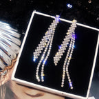 Pendientes largos de circonitas brillantes