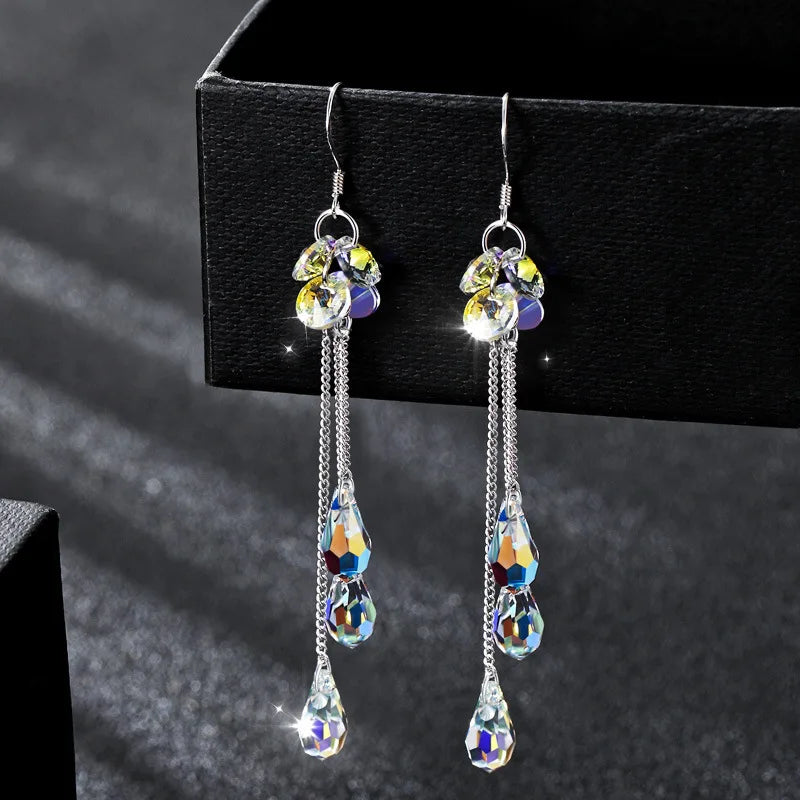Pendientes largos de circonitas brillantes
