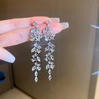 Pendientes largos de circonitas brillantes